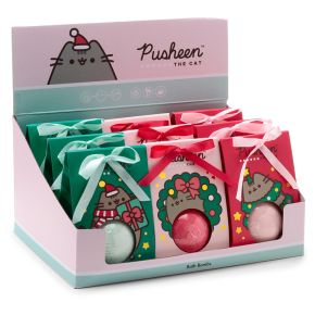 Christmas Pusheen the Cat Bath Bomb in Gift Box Christmas Pusheen the Cat Bath Bomb in Gift Box